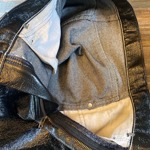 Rare VTG wrangler slim faux leather jeans - Picture 6 of 8